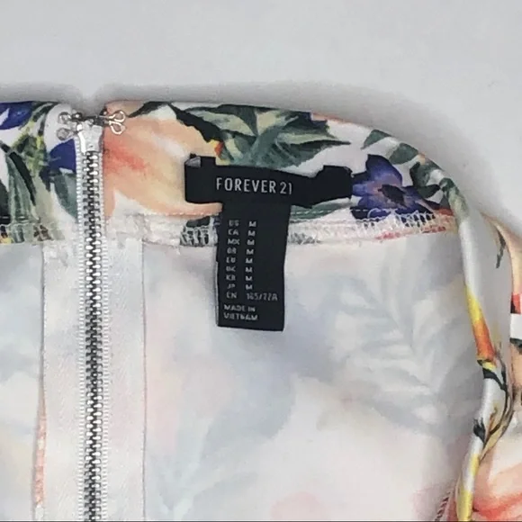 Forever 21 | Floral | Mini Skirt - Picture 4 of 7